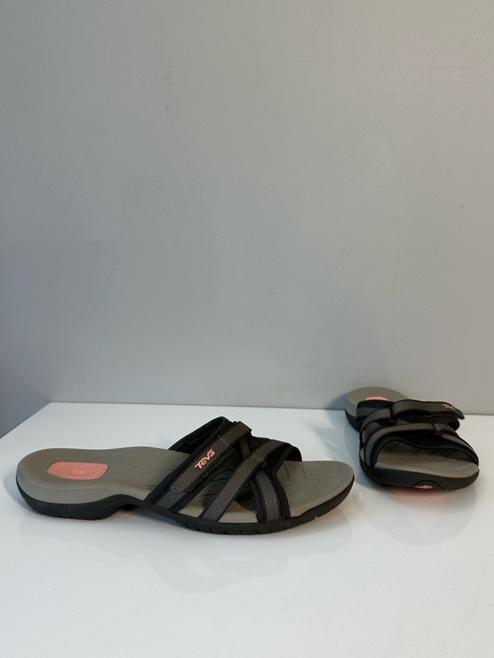 Teva Tirra Slide Sandals Size 8